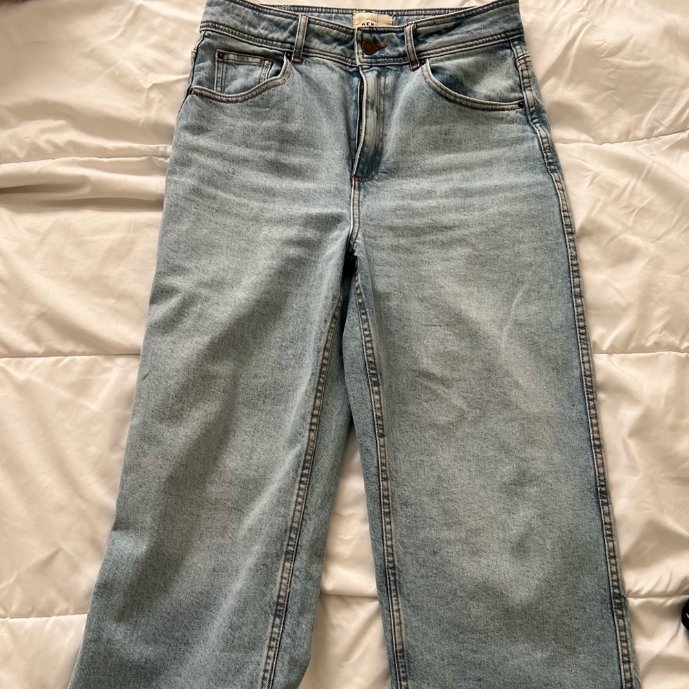 Sezane Le Crop in Bleach *PRICE FIRM* - Picture 2 of 4